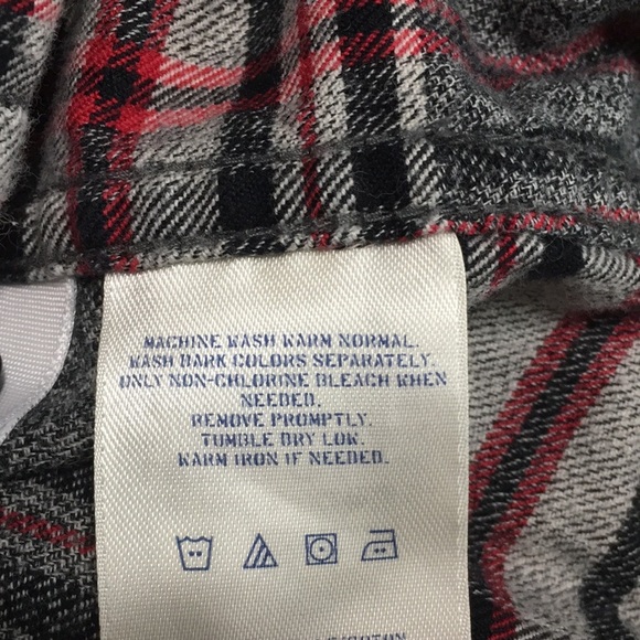 Lands end  plaid Button Down shirt. Size small - Picture 7 of 11